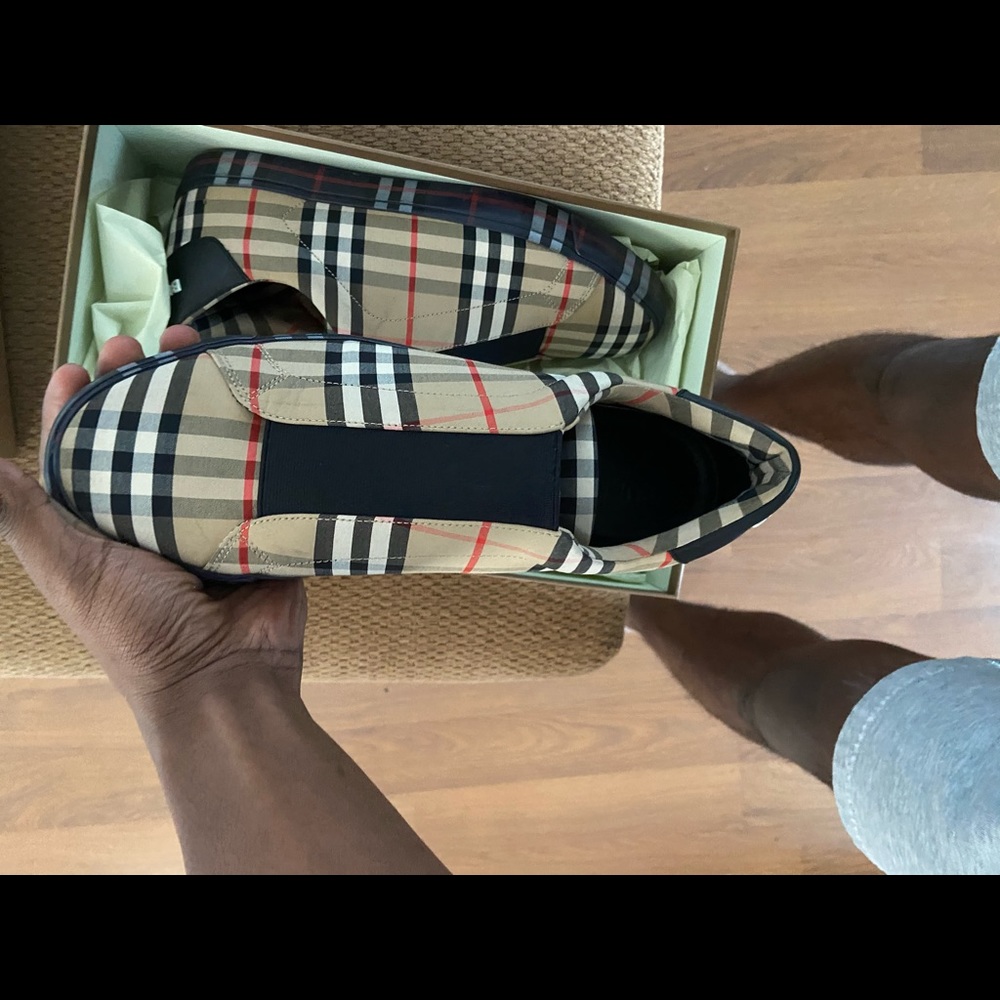 Brand new Burberry shoes